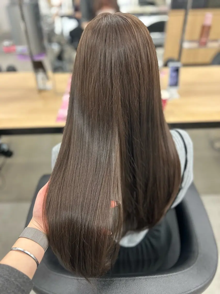 カラー 透明感カラー🫧 EMAのヘアスタイル