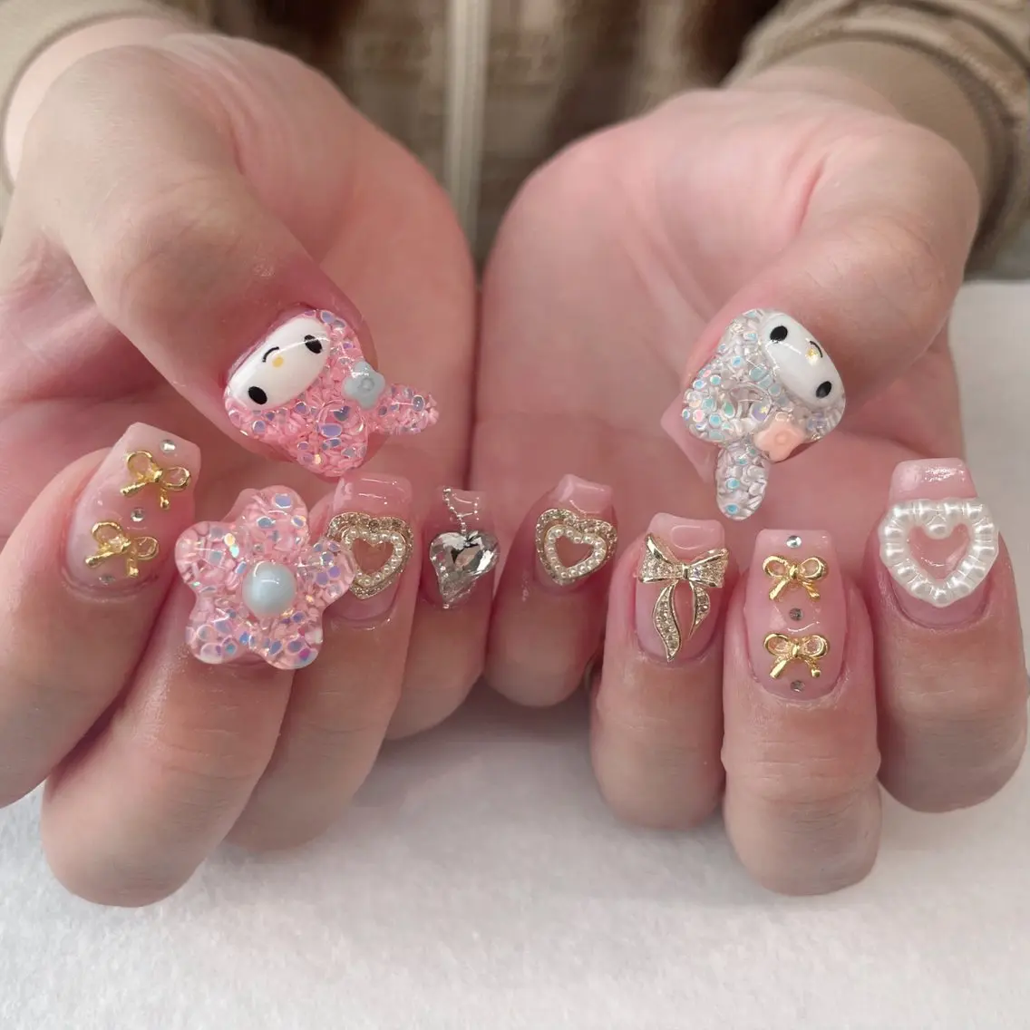 ネイル ハンドネイル 💎🐰 saki. m 🐰💎のネイルデザイン