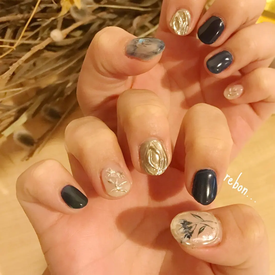 ネイル ハンドネイル フットネイル rebon＊ natsukiのネイルデザイン