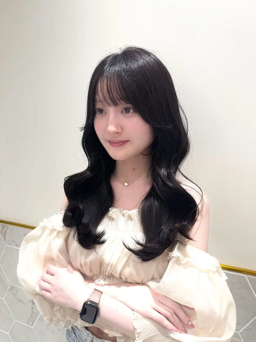 ロング カラー costes 今井芽依のヘアスタイル