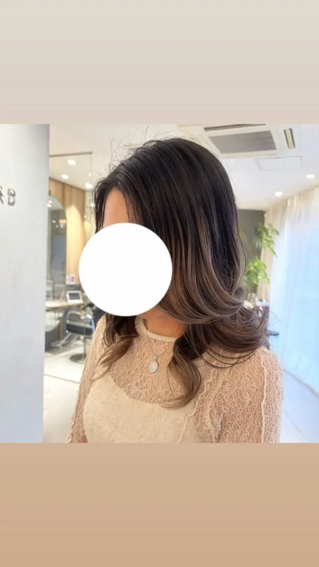 ミディアム カラー こばやし にな 🦖⋆͛ぷつっとボブのヘアスタイル