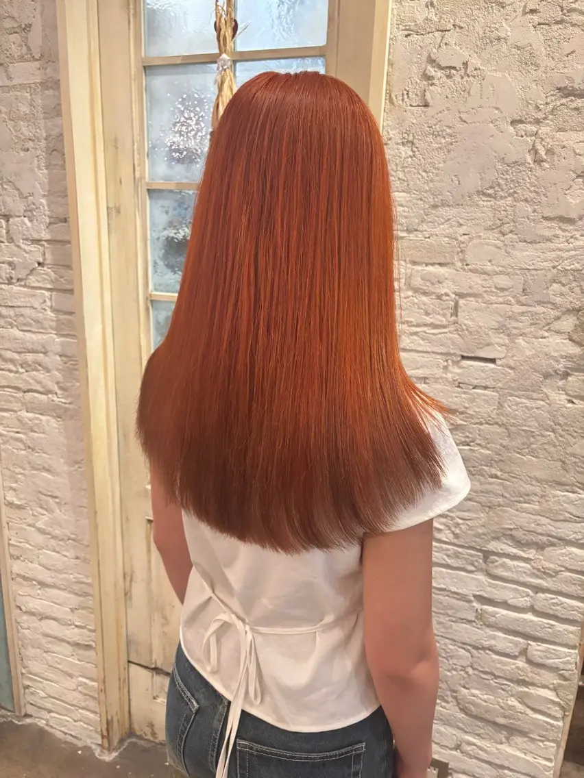 ロング カラー ハイトーンカラー 大塚 実優のヘアスタイル