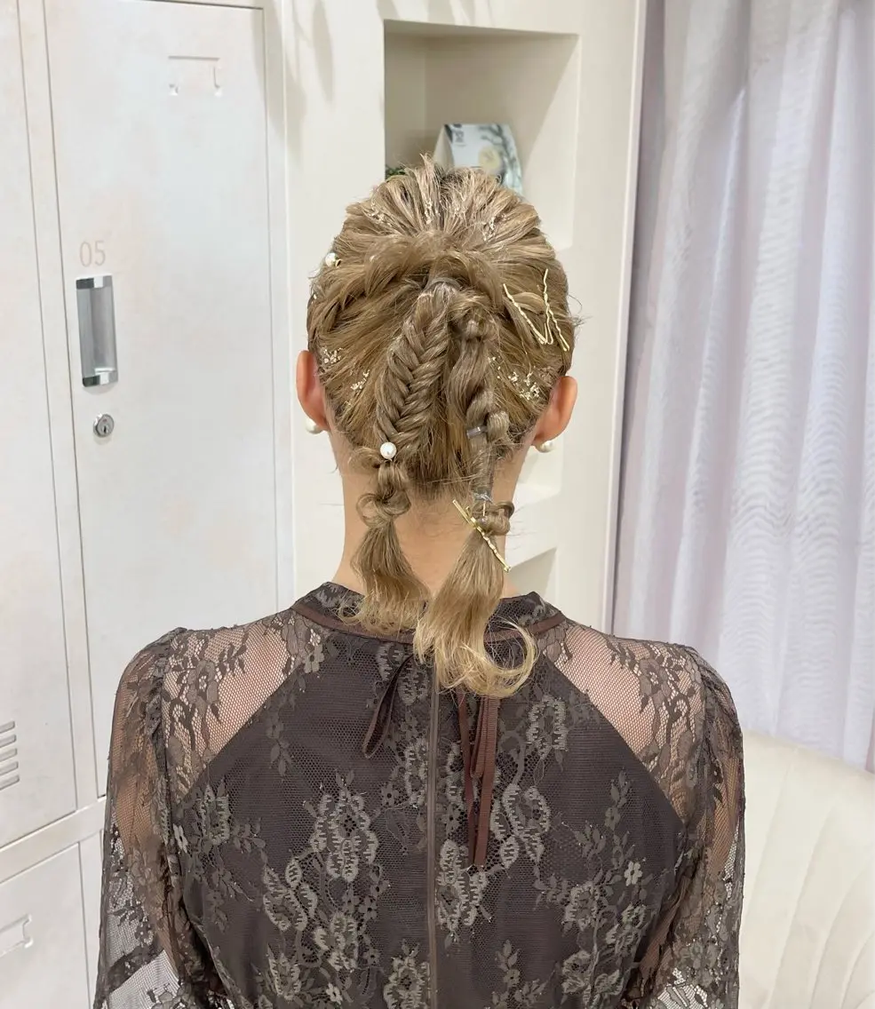 ヘアアレンジ ヘアセット 東梅田エリアカラー ヘアセットNo. 1のヘアスタイル