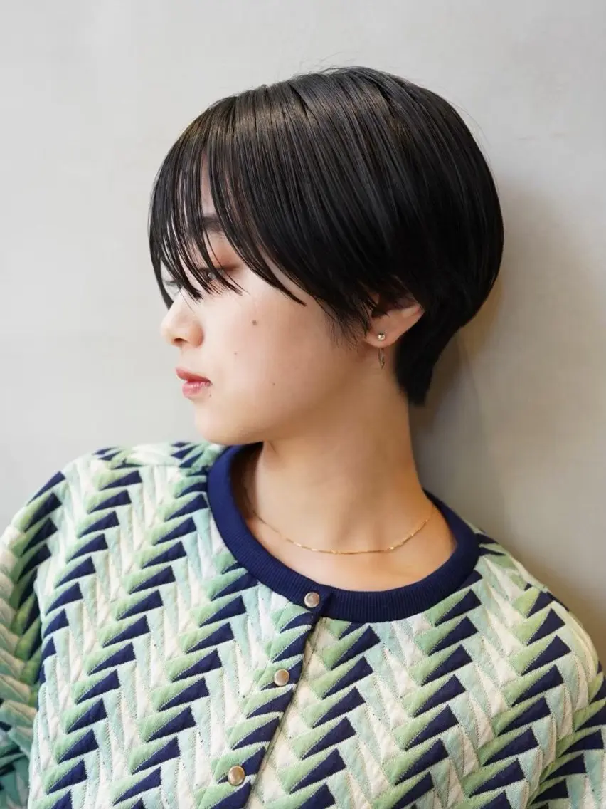 ショート カット トリートメント 切りっぱなしボブ/ 艶カラー/綾莉のヘアスタイル