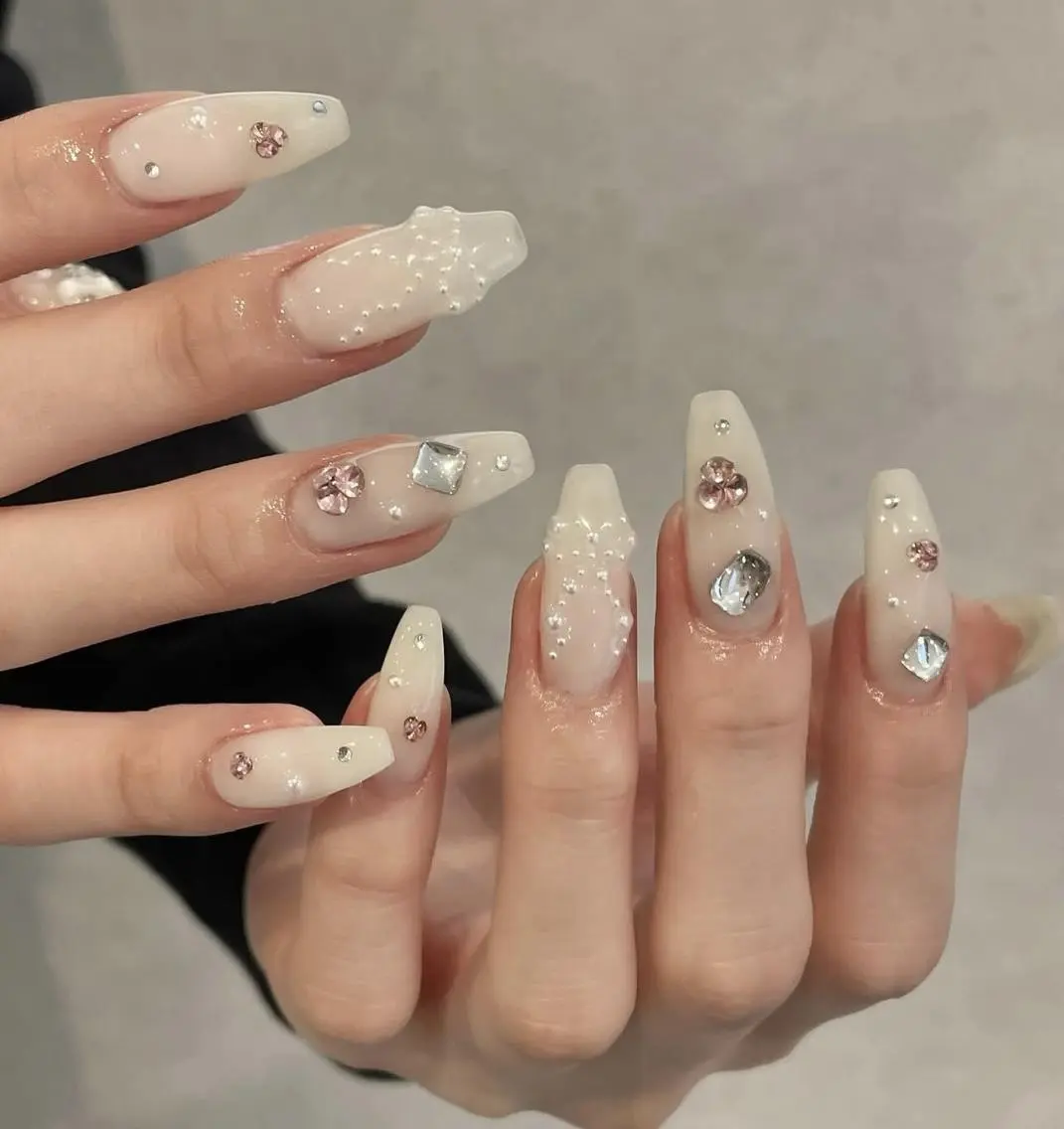 ネイル ハンドネイル KIRA Nailsのネイルデザイン