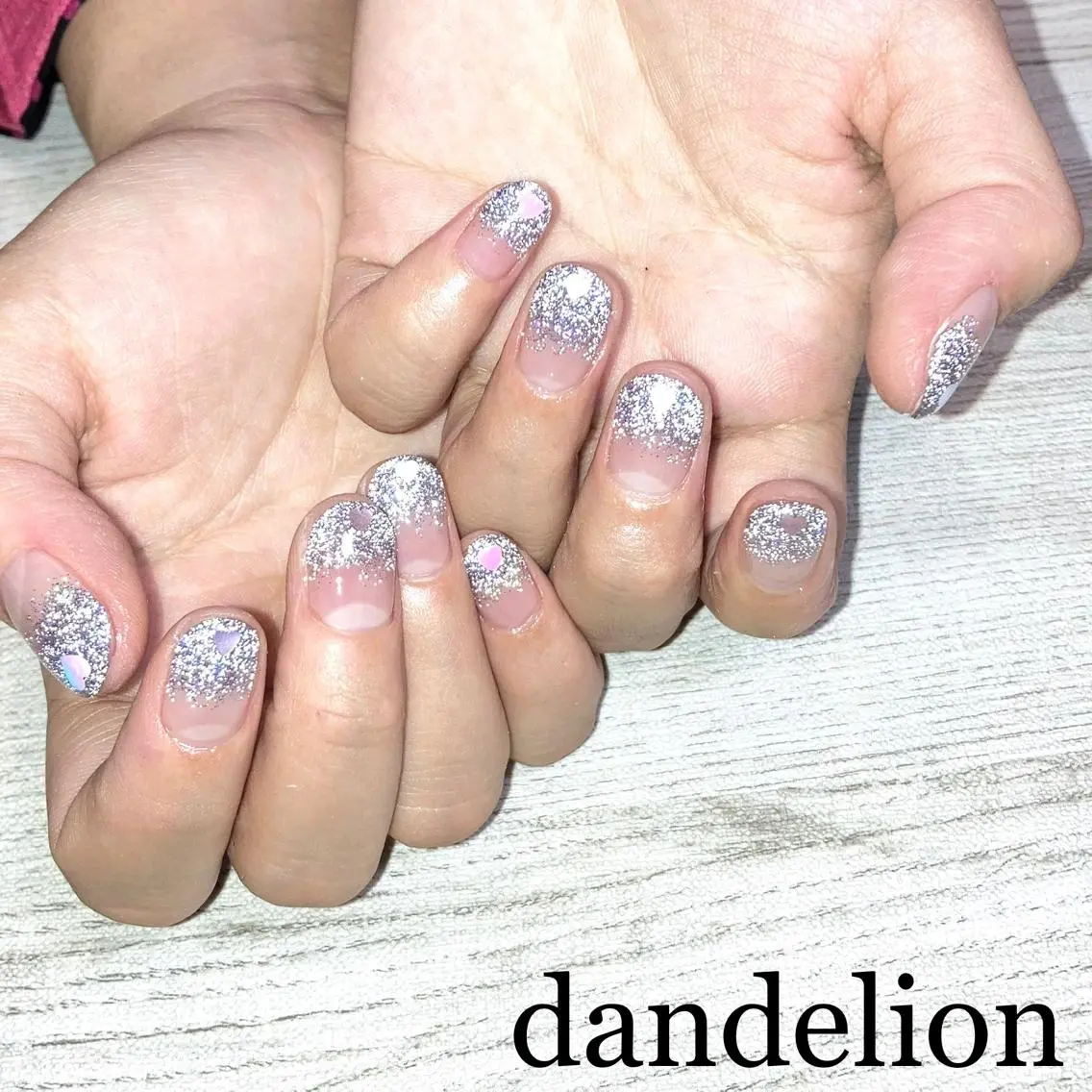 ネイル フラッシュネイル ハンドネイル ハンドケア dandelion ダンデライオンのネイルデザイン