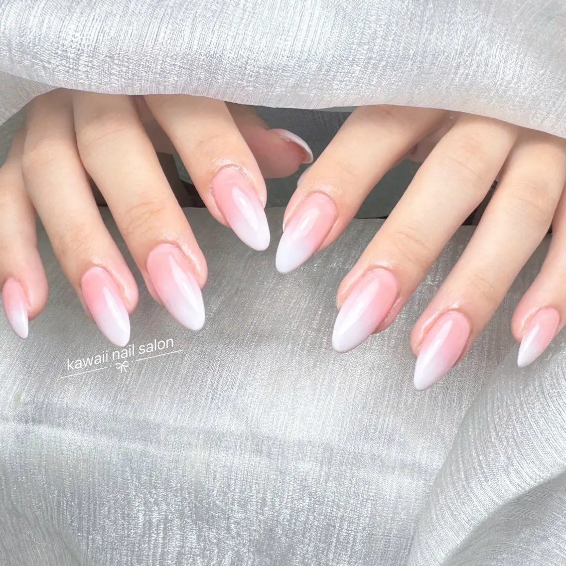 ネイル ドット フレンチネイル 韓国ネイル マグネットネイル オフィスネイル Kawaii Nail Salonのネイルデザイン