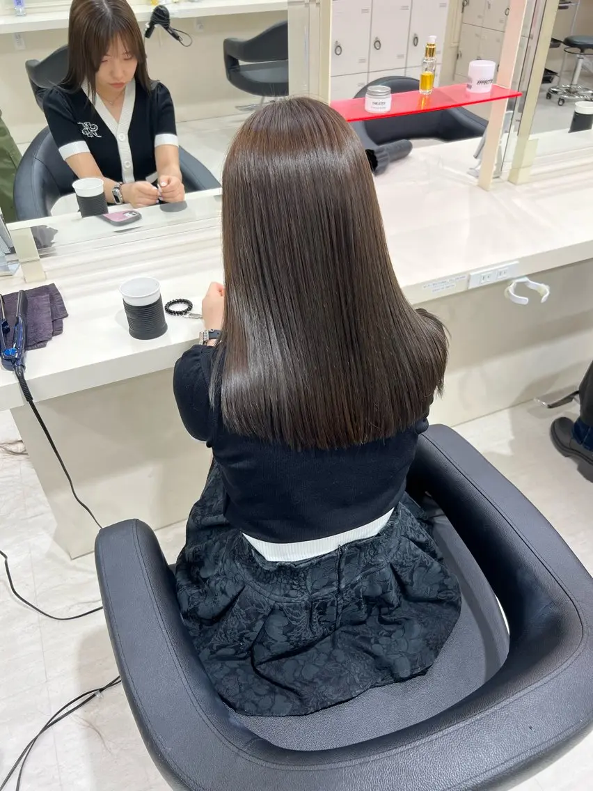 💫癖毛、広がりを抑えたい方におすすめ💫カット＋縮毛矯正の写真