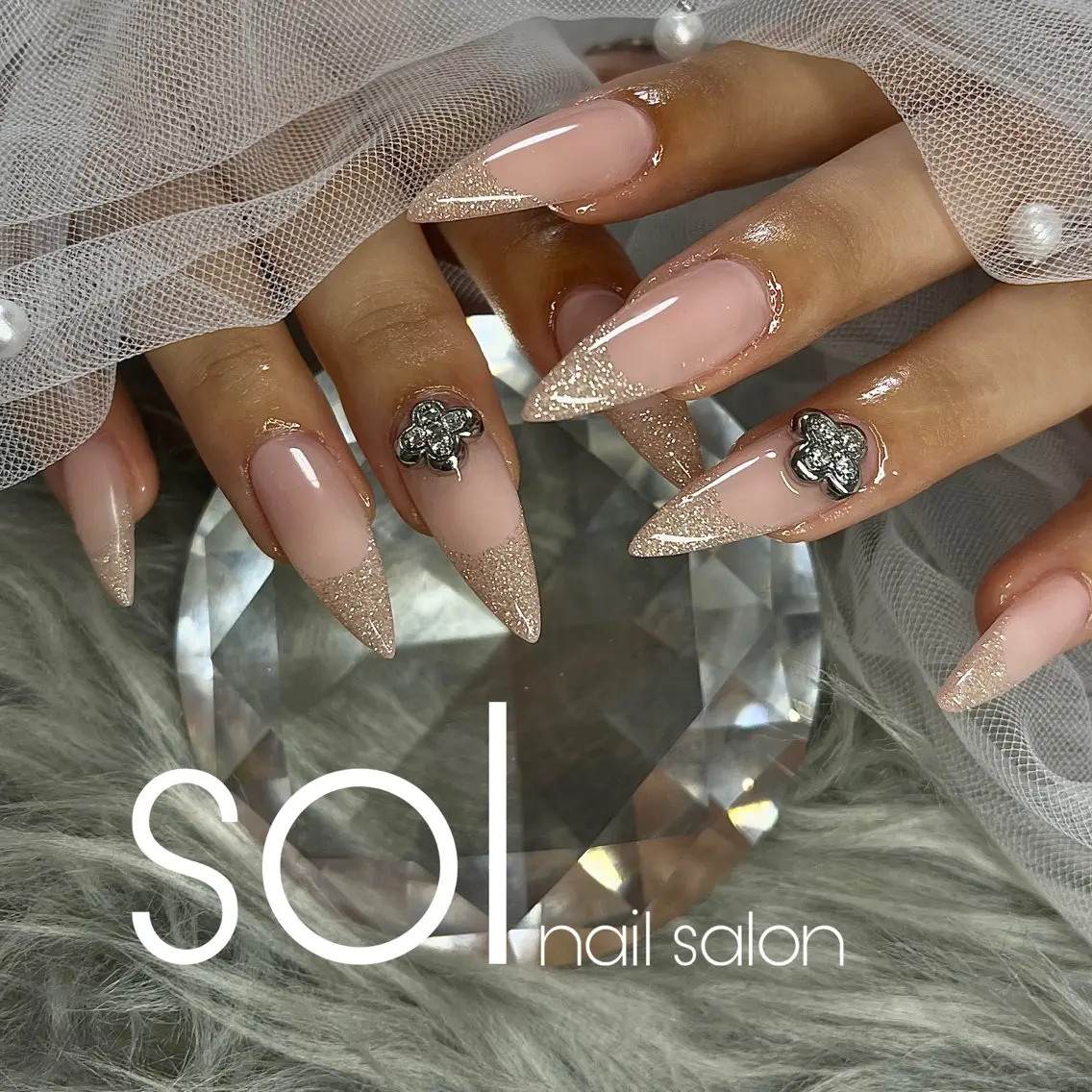 ネイル ハンドネイル sol manakaのネイルデザイン