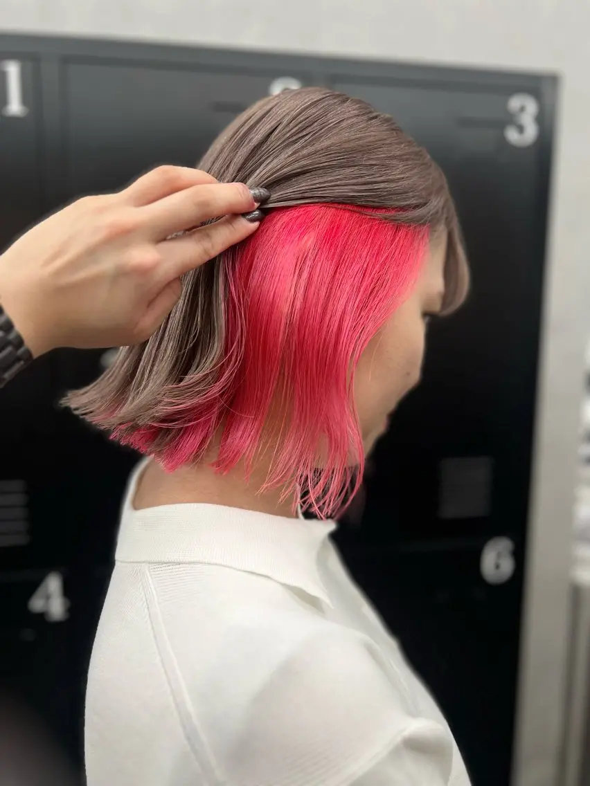 ミディアム カラー ベージュカラー ブリーチ 透明感カラー デザインカラー ミルクティーベージュ カット ヘアカラー 透明感カラー特化🫧 🦋栗原🦋のヘアスタイル