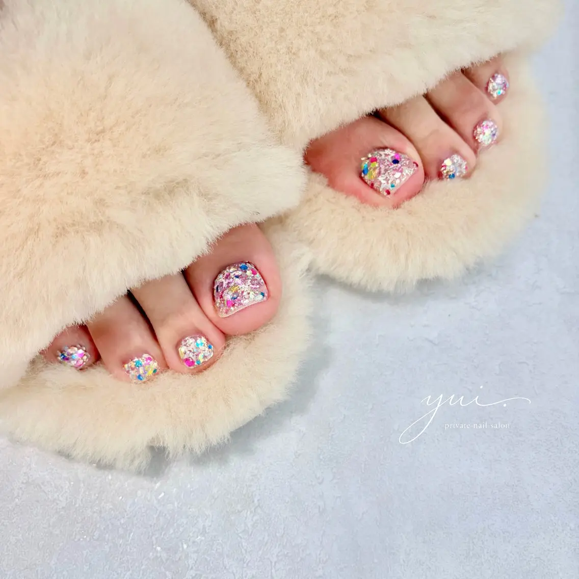 ネイル フットネイル ラメ(グリッター) ワンカラーネイル nail salon yui.のネイルデザイン