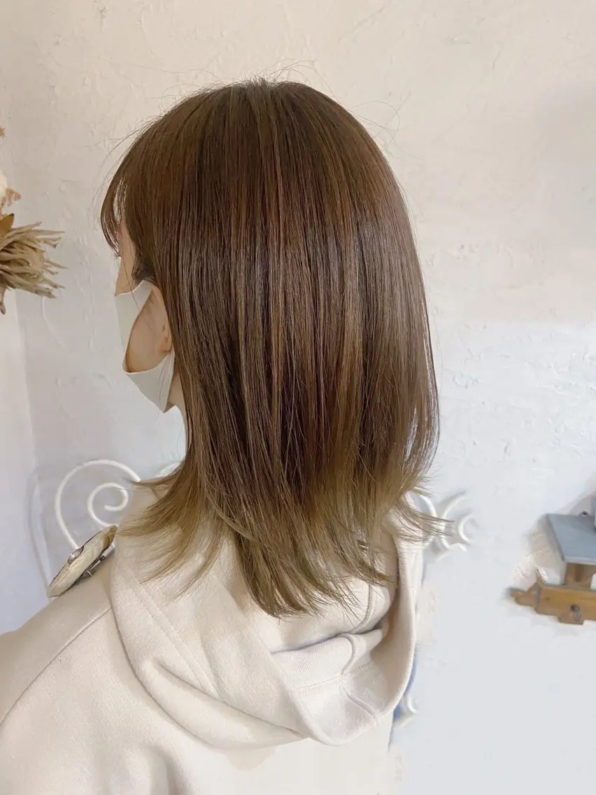 セミロング カラー アメリラブヘアー 土屋 洋平のヘアスタイル