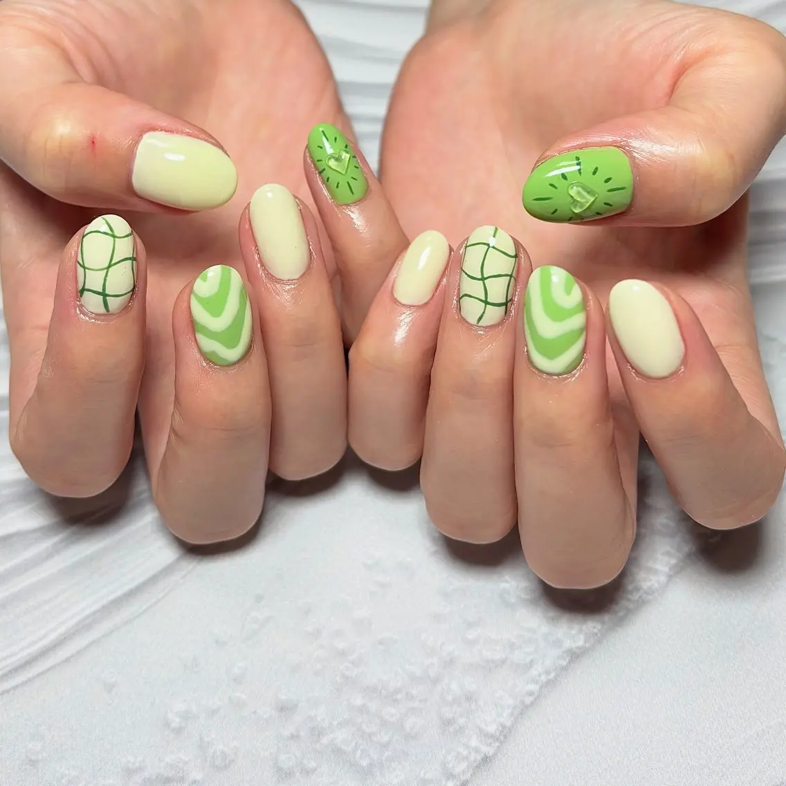 ネイル ハンドネイル Nailsalon BLOOM🌷 山崎のネイルデザイン
