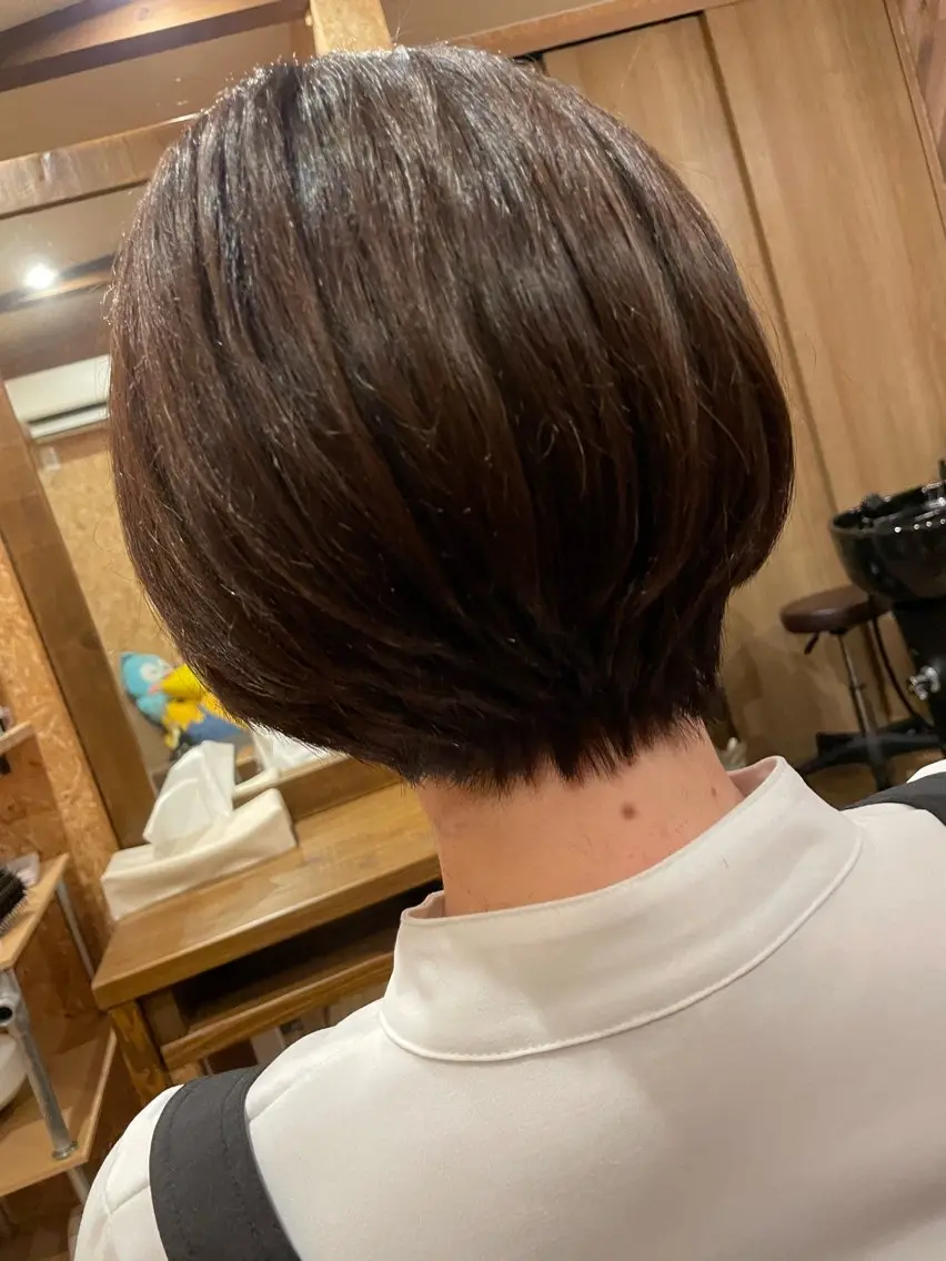 ショート カラー JowA✂︎ 目片夏実のヘアスタイル