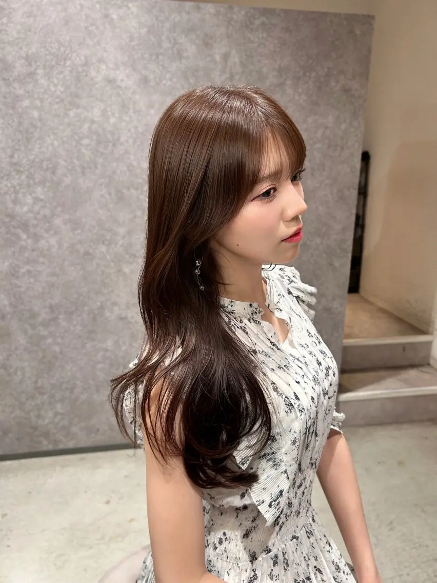 ロング カット 広瀬 帆々乃のヘアスタイル