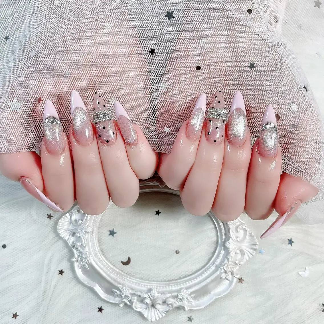 ネイル HIN NAILのネイルデザイン