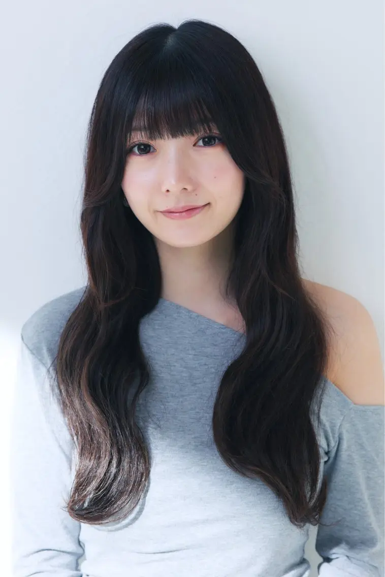 ロング 山本 茉琳のヘアスタイル