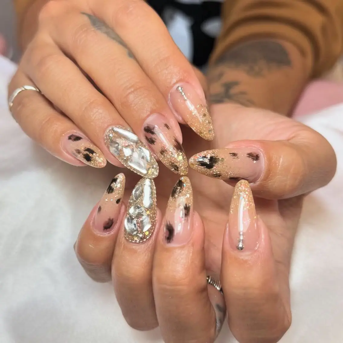 ネイル 桜ネイル 長さ出し フレンチネイル 韓国ネイル マグネットネイル ハンドネイル Kiwami nailsalonのネイルデザイン