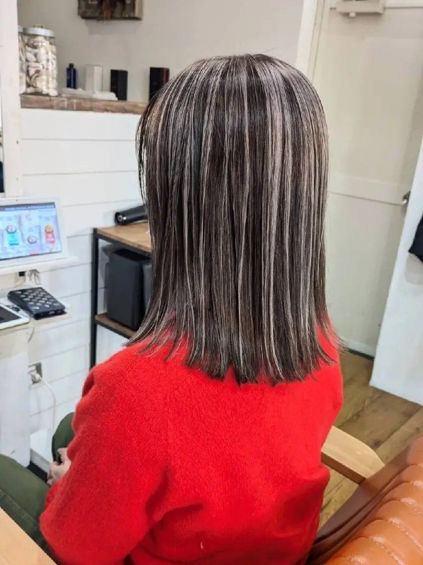 セミロング カラー ベージュカラー ブリーチ ブラウンカラー ダブルカラー グレージュ 奥田 誠司のヘアスタイル