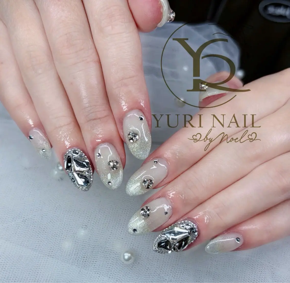 ネイル チークネイル フットネイル グラデーション 韓国ネイル 持ち込み ハンドネイル フットネイル ハンドケア YURI Nail NARITAのネイルデザイン