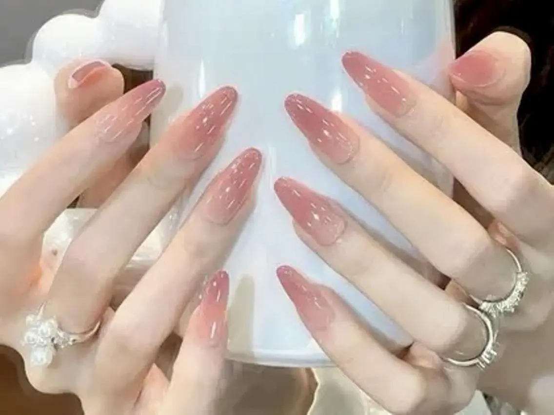 【Hand】オフなし‼️ベイビーブーマー/カラーグラデーション/チークネイル🌈3300の写真