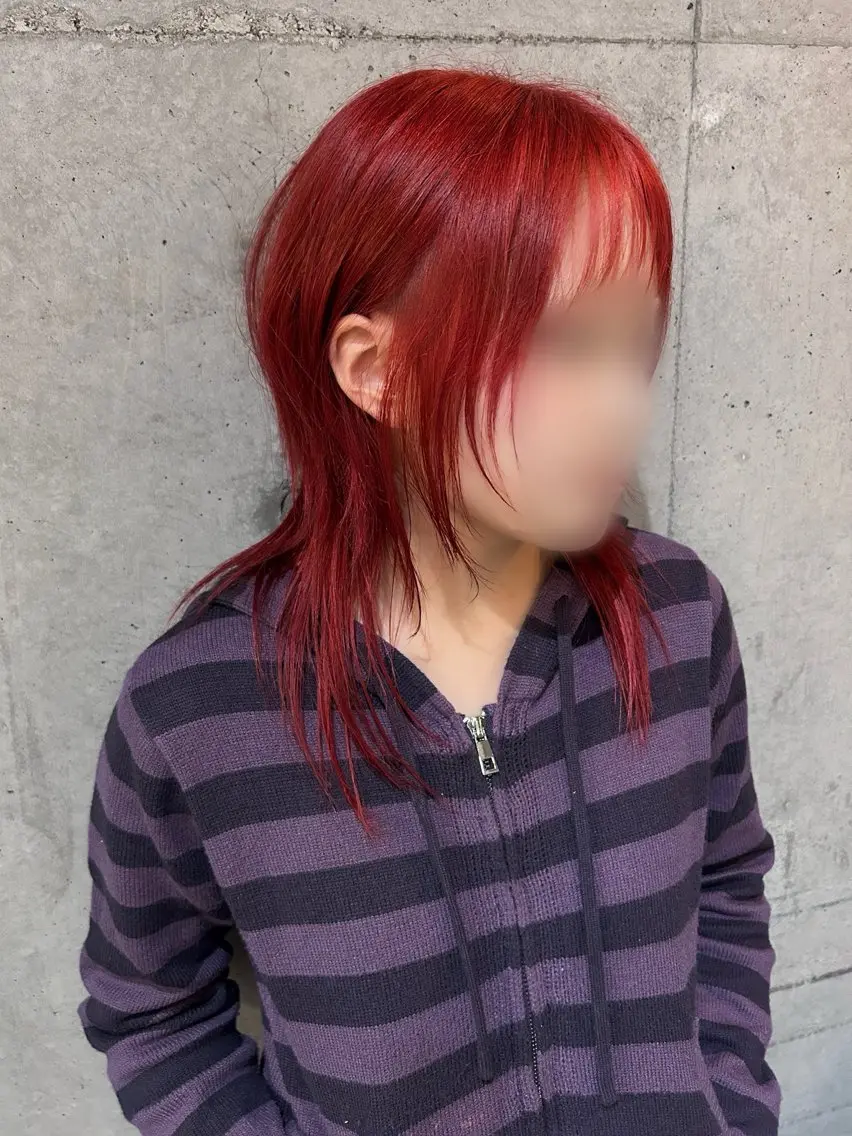 セミロング カラー ブリーチ ハッシュカット 韓国風ヘア レイヤーカット ヘアカラー 韓国タッセルカット レイヤーカットのヘアスタイル