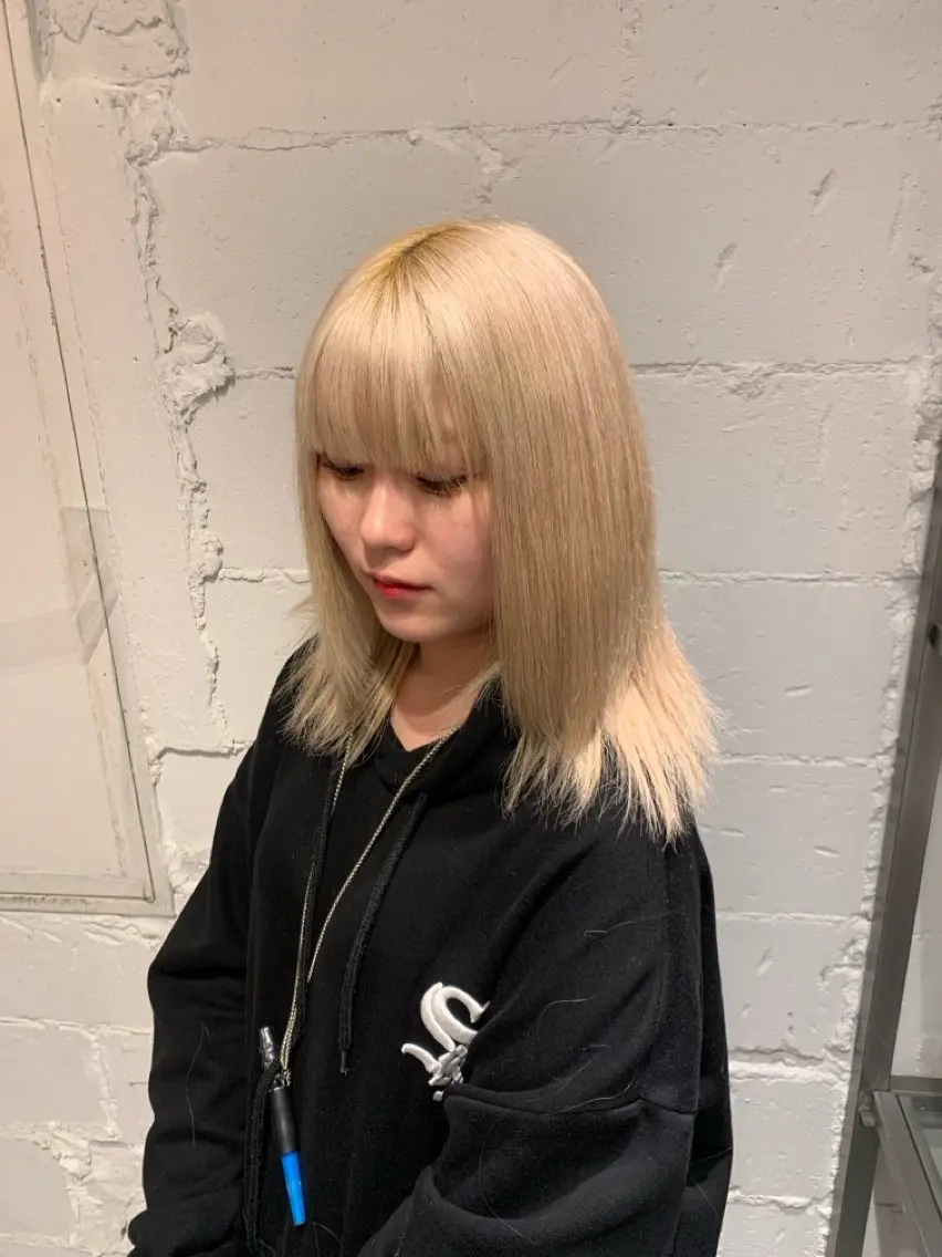 セミロング カラー ヘアアレンジ 抜きっぱなしブロンド ブロンド ravens代表 ヒロムのヘアスタイル