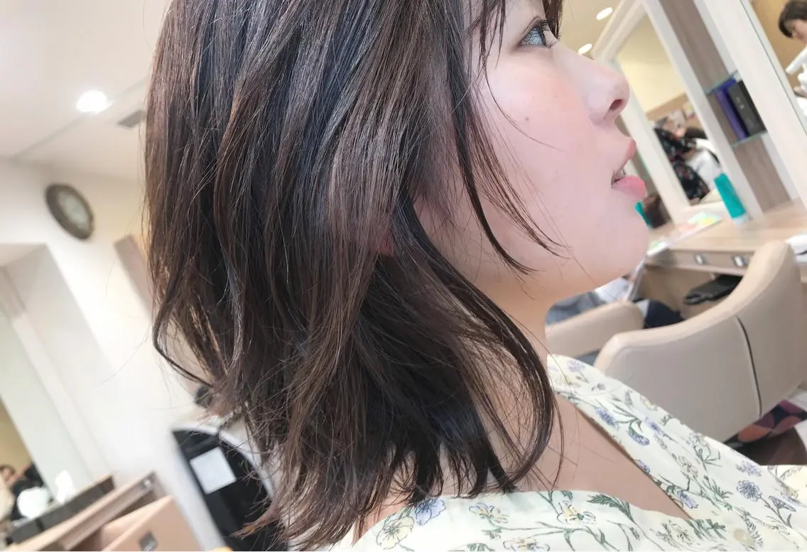 ミディアム カラー 透明感カラー イルミナカラー 当日予約🆗✂︎ ウエモト タクのヘアスタイル