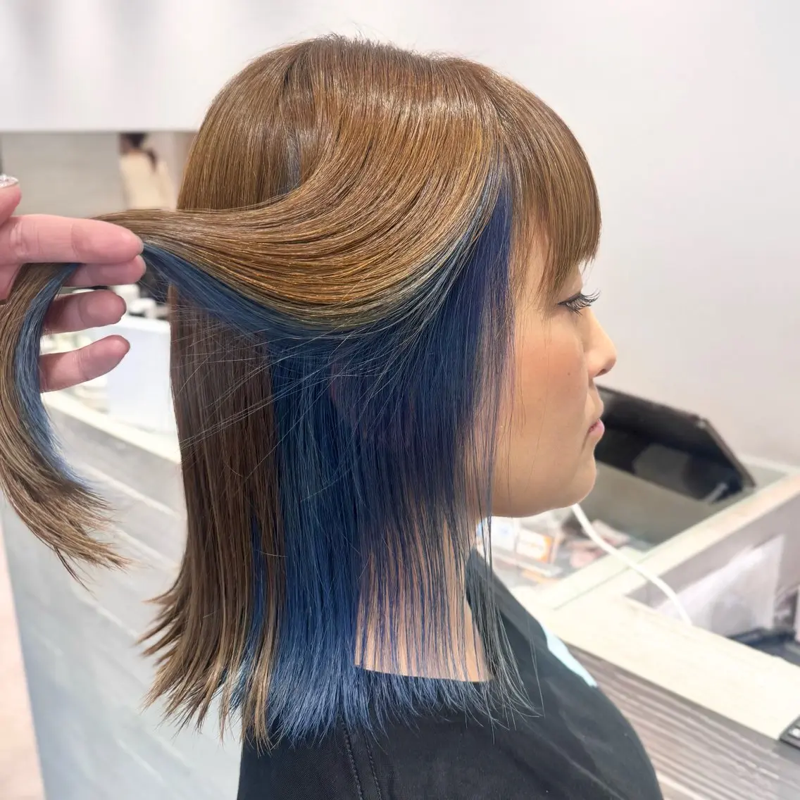 ミディアム カラー ベージュカラー ブリーチ ブルーカラー ブリーチなしカラー オリーブベージュ ヘアカラー NATSUNO ✮ボブ/縮毛矯正のヘアスタイル