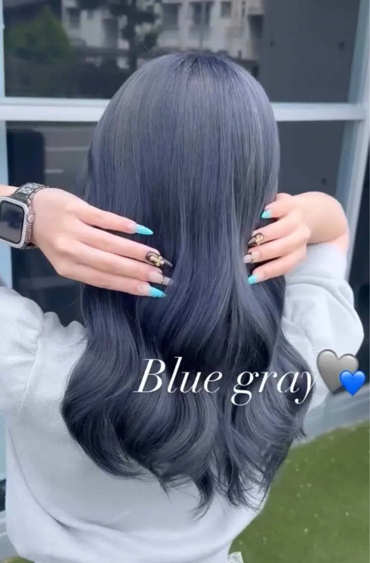 セミロング カラー 五味 亜有里のヘアスタイル