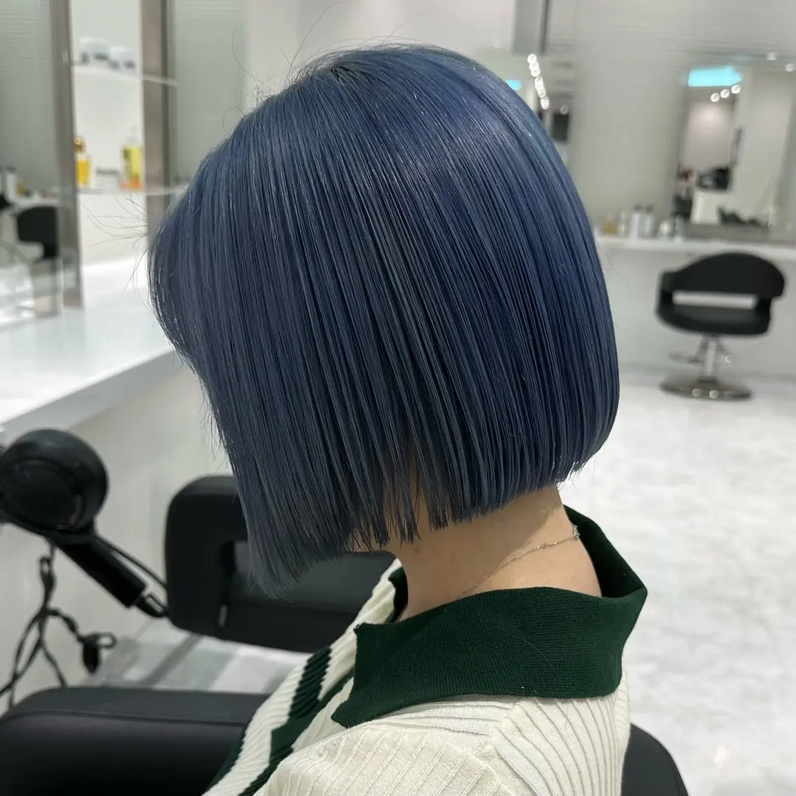 ショート カラー ヘアアレンジ カット トリートメント ヘアセット 縮毛矯正🤍 ボブ/ HIKARIのヘアスタイル