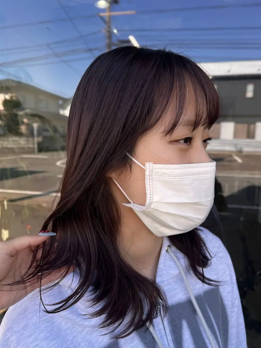 ミディアム カラー ブラウンカラー ヘアカラー トリートメント 小番 茜海のヘアスタイル
