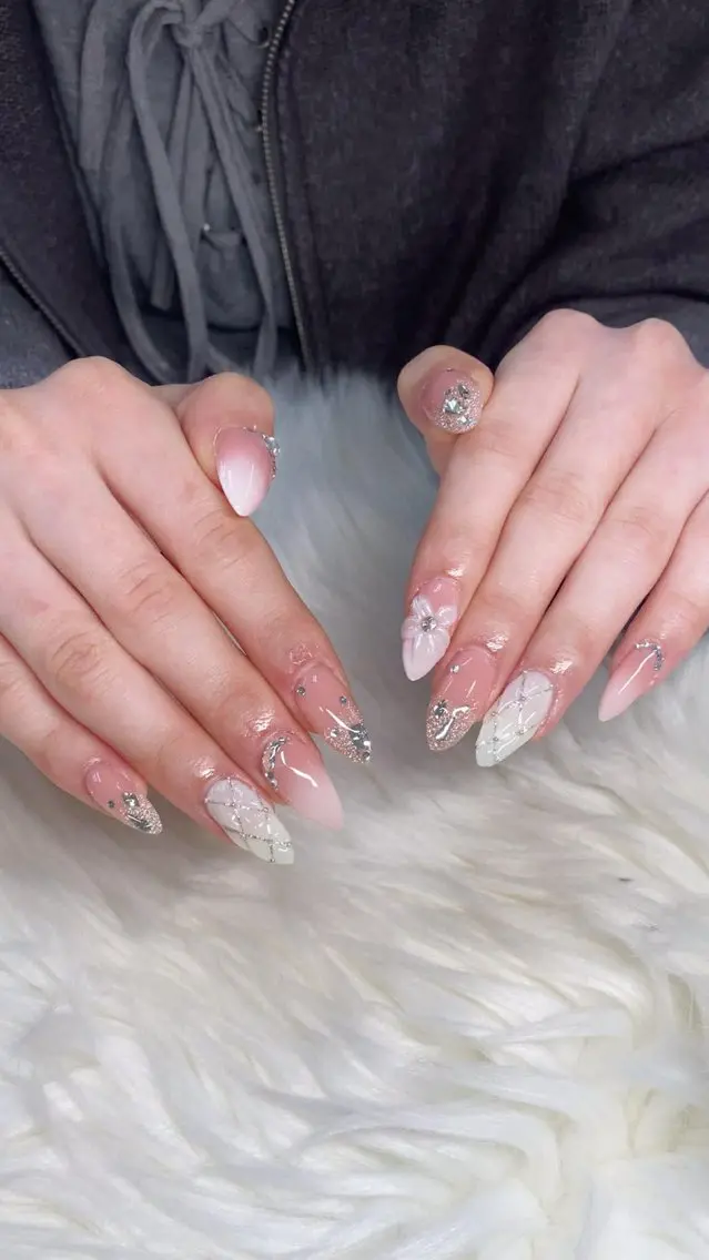 ネイル REI nailのネイルデザイン