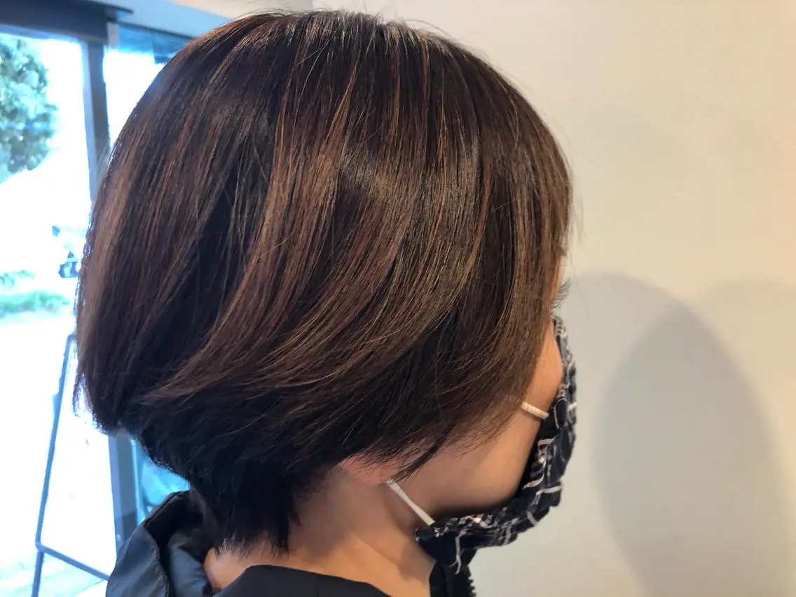 ショート カラー ブリーチ ハイライトカラー ハイライト Hair&Make Nahoのマツエク・マツパデザイン