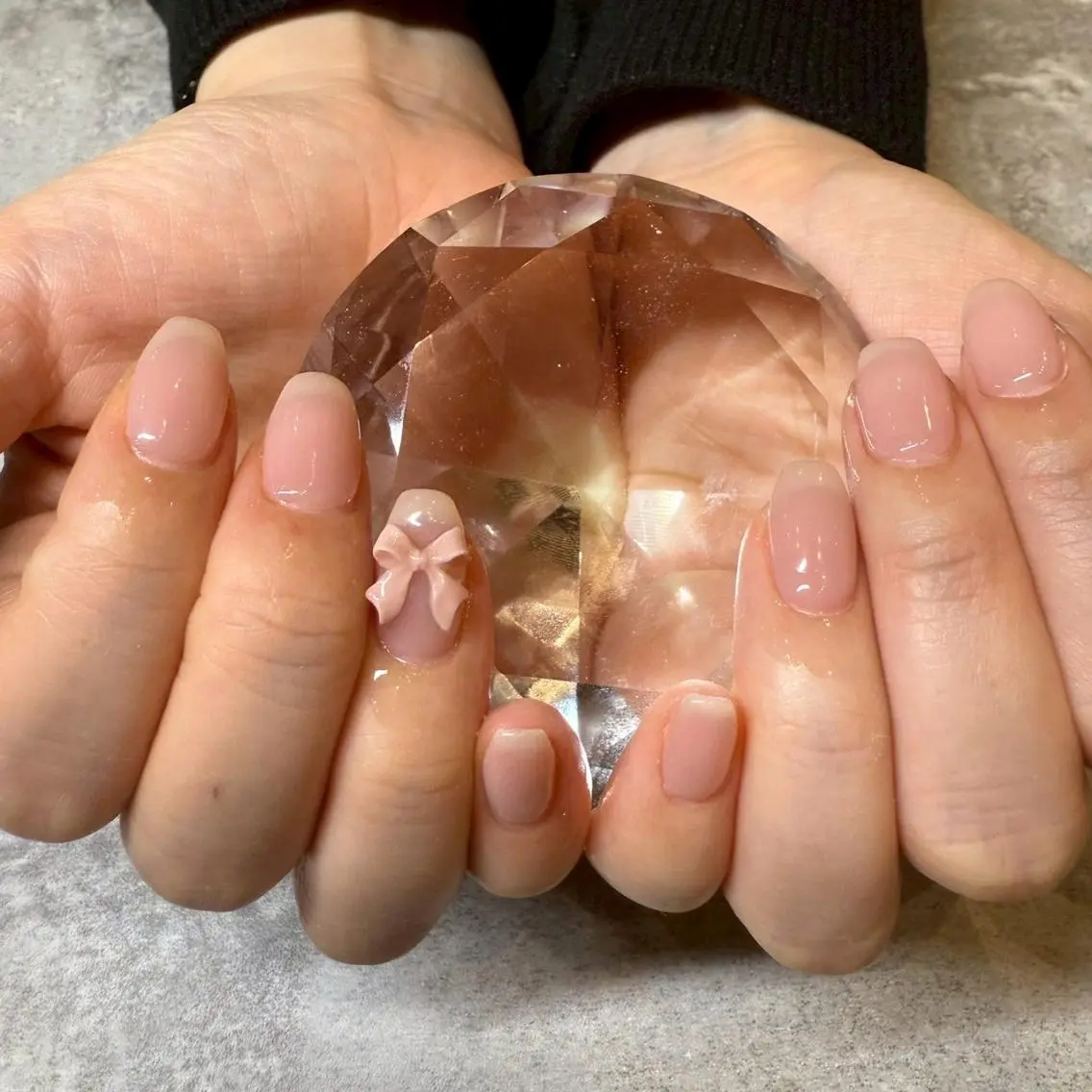 ネイル オーロラネイル ボルドー クリアネイル ドット フラッシュネイル ハンドネイル 妹尾/長さだし パラジェルフィルインのネイルデザイン