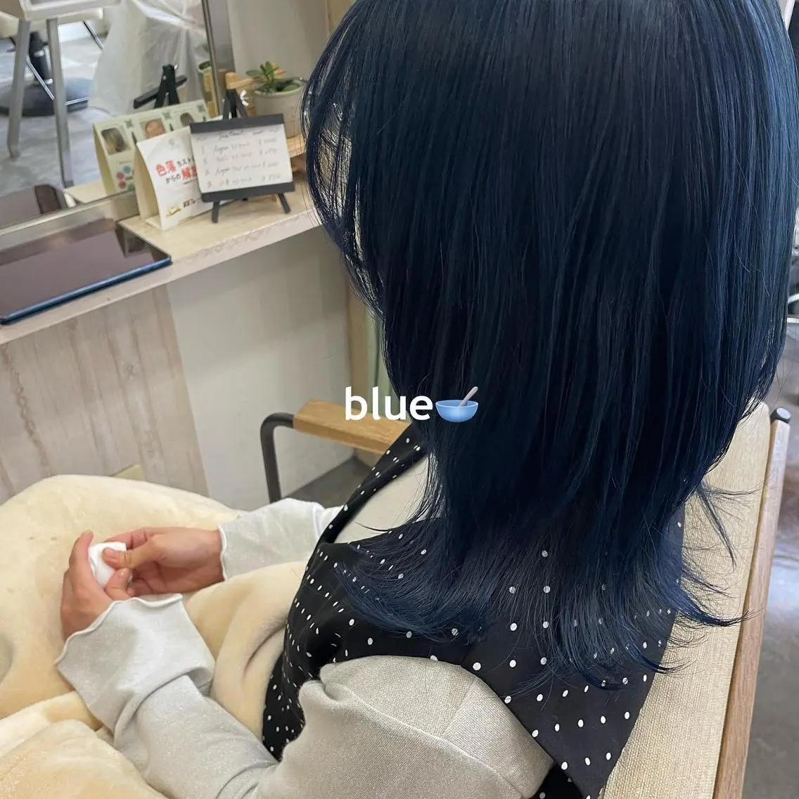 ミディアム カラー ブリーチ パープルカラー 吉村 夏椰のヘアスタイル