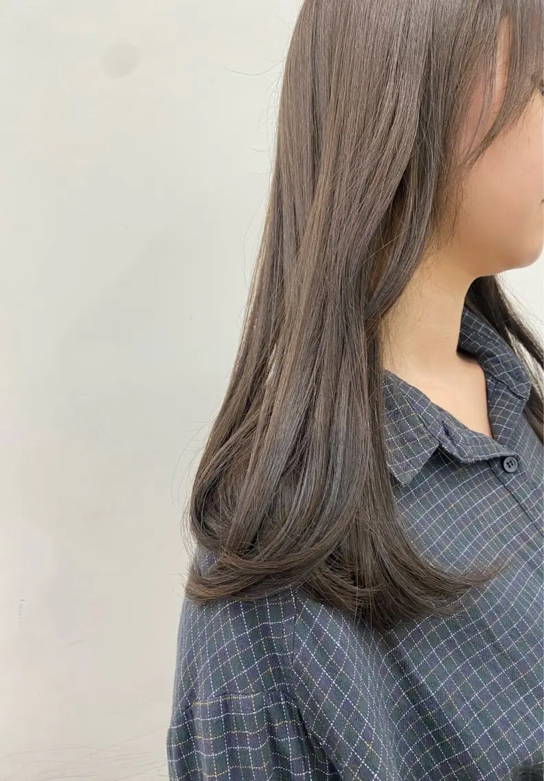 カラー レイヤー/ベージュ/ どますず🌺のヘアスタイル
