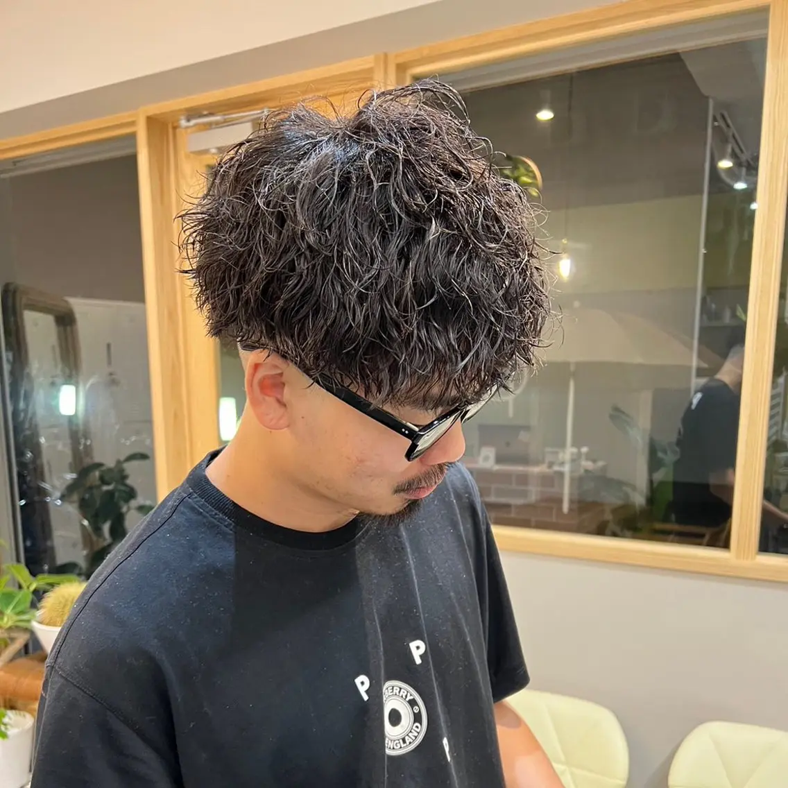 🉐1月.2月限定🉐ツイストスパイラルパーマ+メンズカット+トリートメント¥18200→¥12000の写真