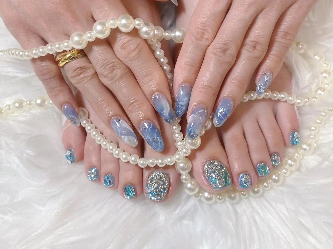 ネイル オーロラネイル ブラウン フラッシュネイル フラワーネイル ホログラムネイル ハンドネイル フットネイル Rei _Nail 新宿のネイルデザイン