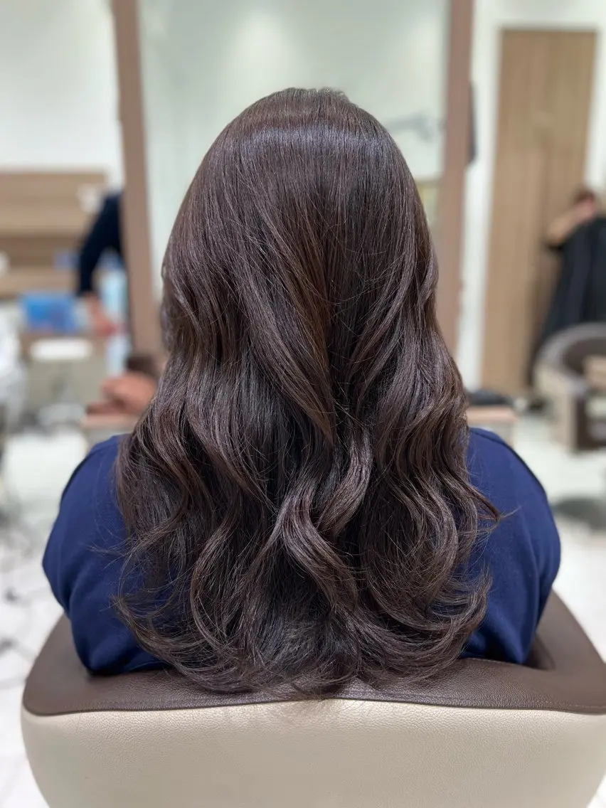 ロング 指原 仁のヘアスタイル