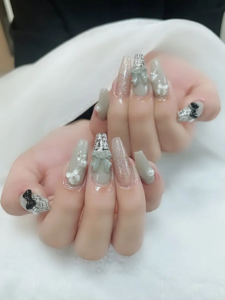 ネイル Amina nail salonのネイルデザイン
