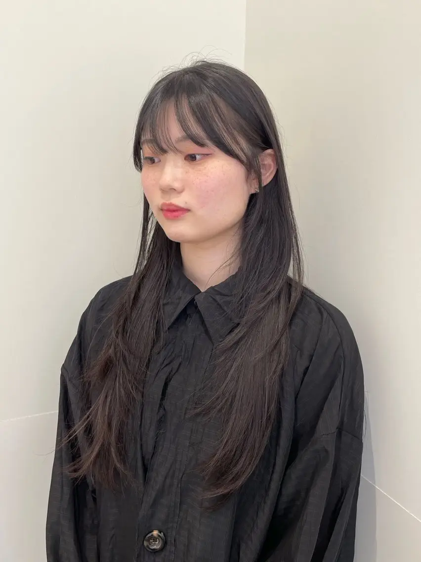 ロング 韓国風ヘア レイヤーカット ロング カット ❤︎︎韓国ヘア❤︎︎ 𝑺𝒉𝒊𝒉𝒐のヘアスタイル