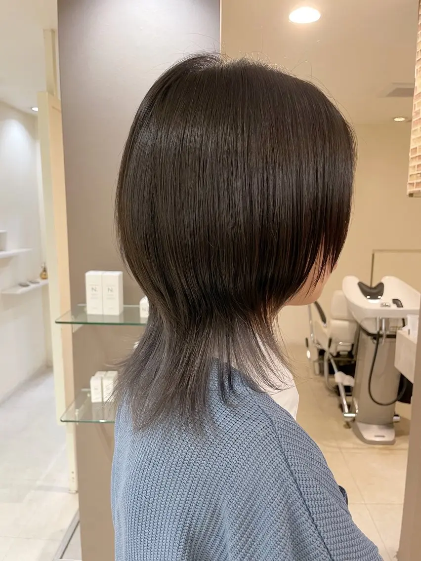 セミロング カラー KAI RIKAのヘアスタイル