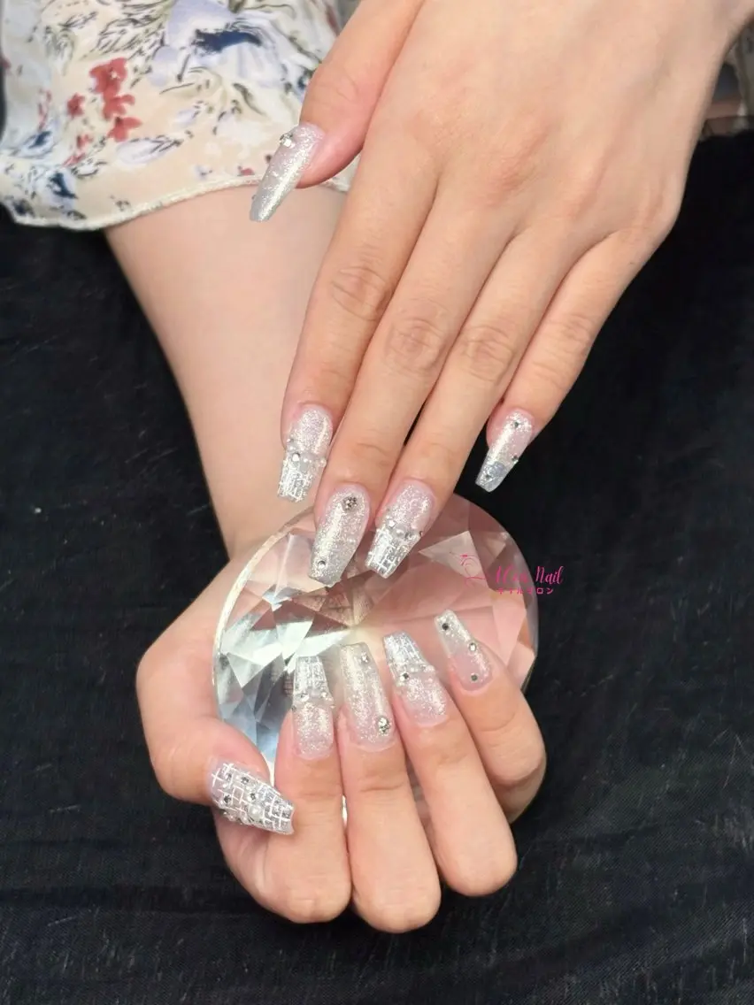 ネイル 桜ネイル 長さ出し フラワーネイル フレンチネイル ジェルネイル ハンドネイル ACon NailSalonのネイルデザイン