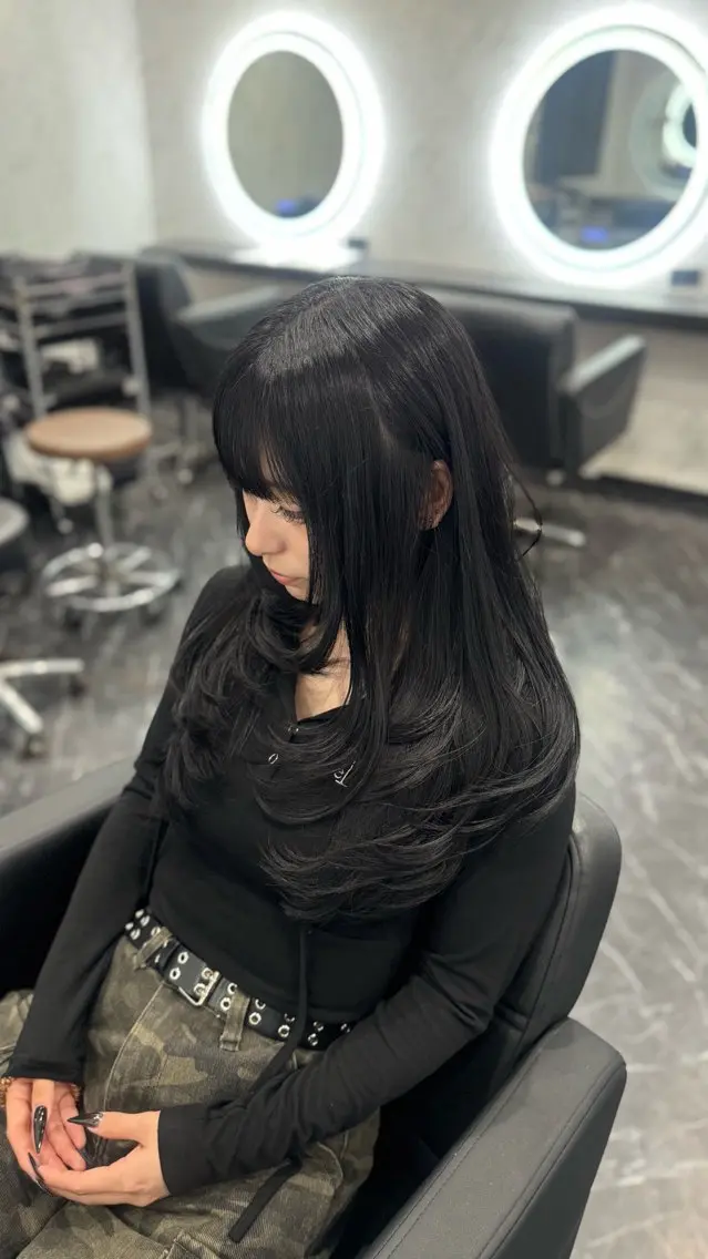 ロング stylist Momoのヘアスタイル