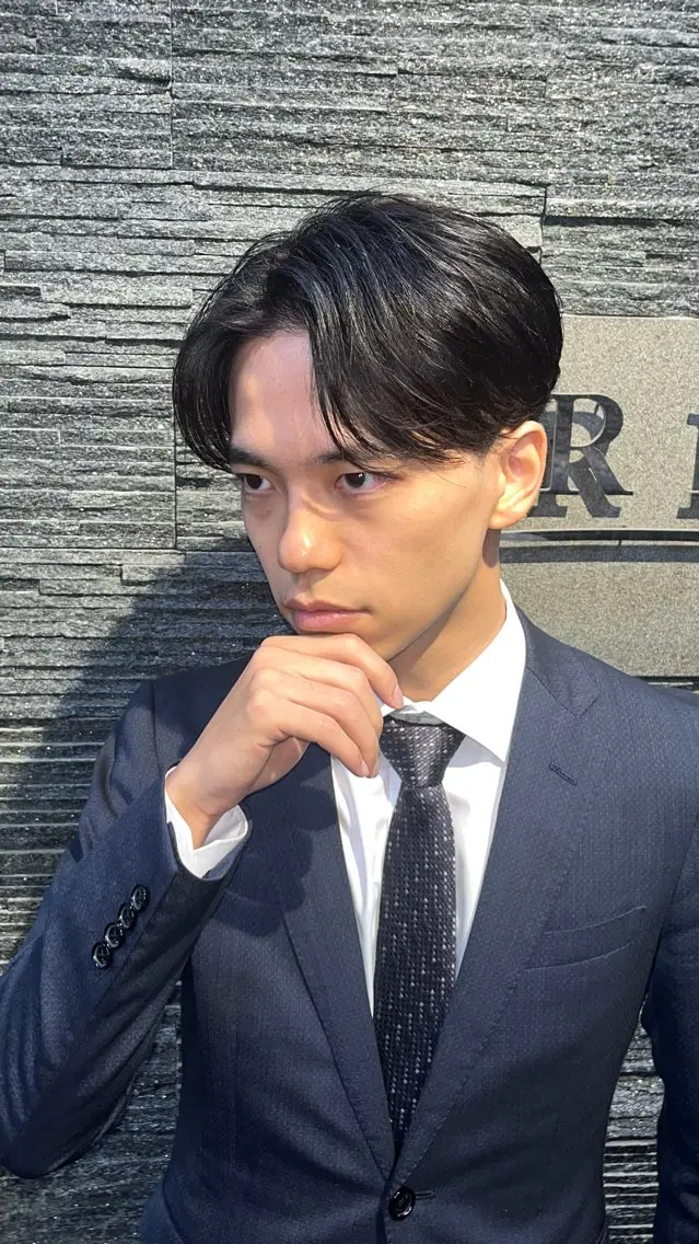 ミディアム パーマ プレミアムバーバー 目黒店のヘアスタイル