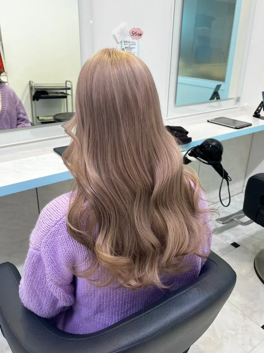 ロング カラー ヘアカラー トリートメント ブリーチカラー 🩵MIZUKIのヘアスタイル