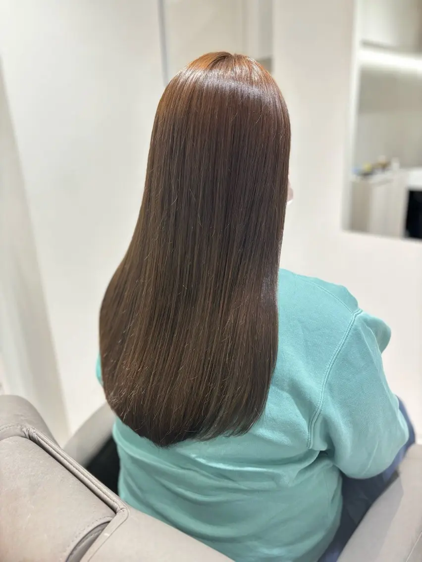 ロング カット トリートメント 白土 さくらのヘアスタイル