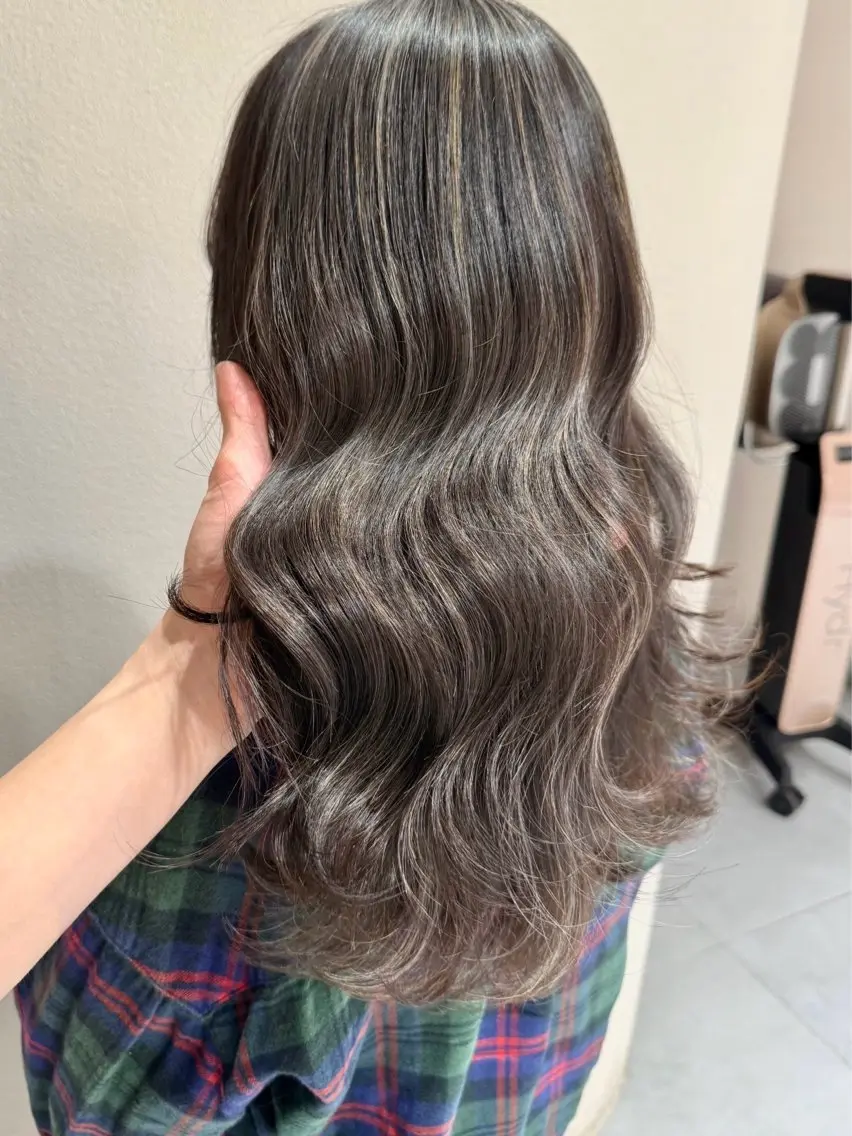 カラー 髪質改善🪄 イルミナカラー岩谷のヘアスタイル