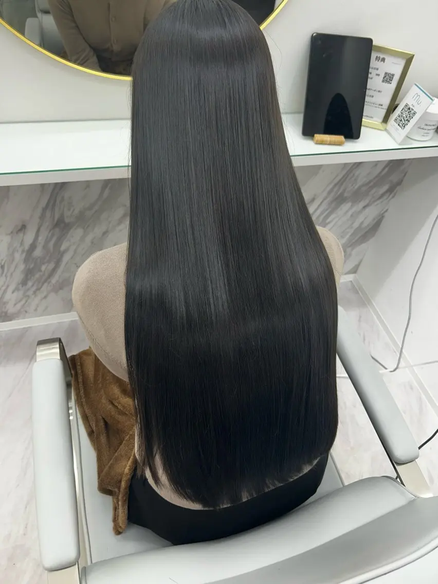 ロング 神 甚八のヘアスタイル